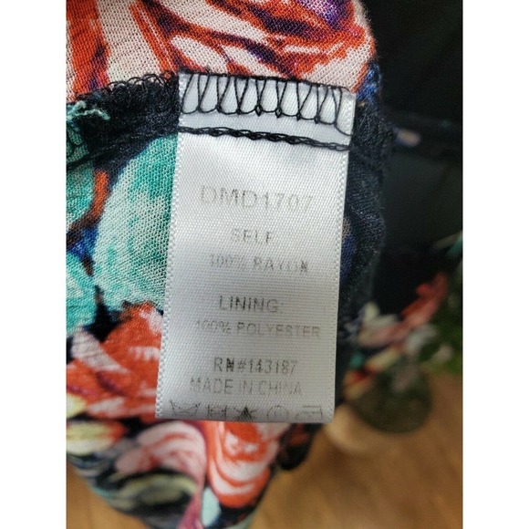 Dance & Marvel Floral Sleeveless V-Neck Wrap Dress - Picture 11 of 12